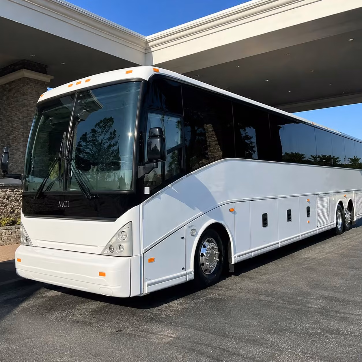 baton rouge 56 passenger charter bus rental