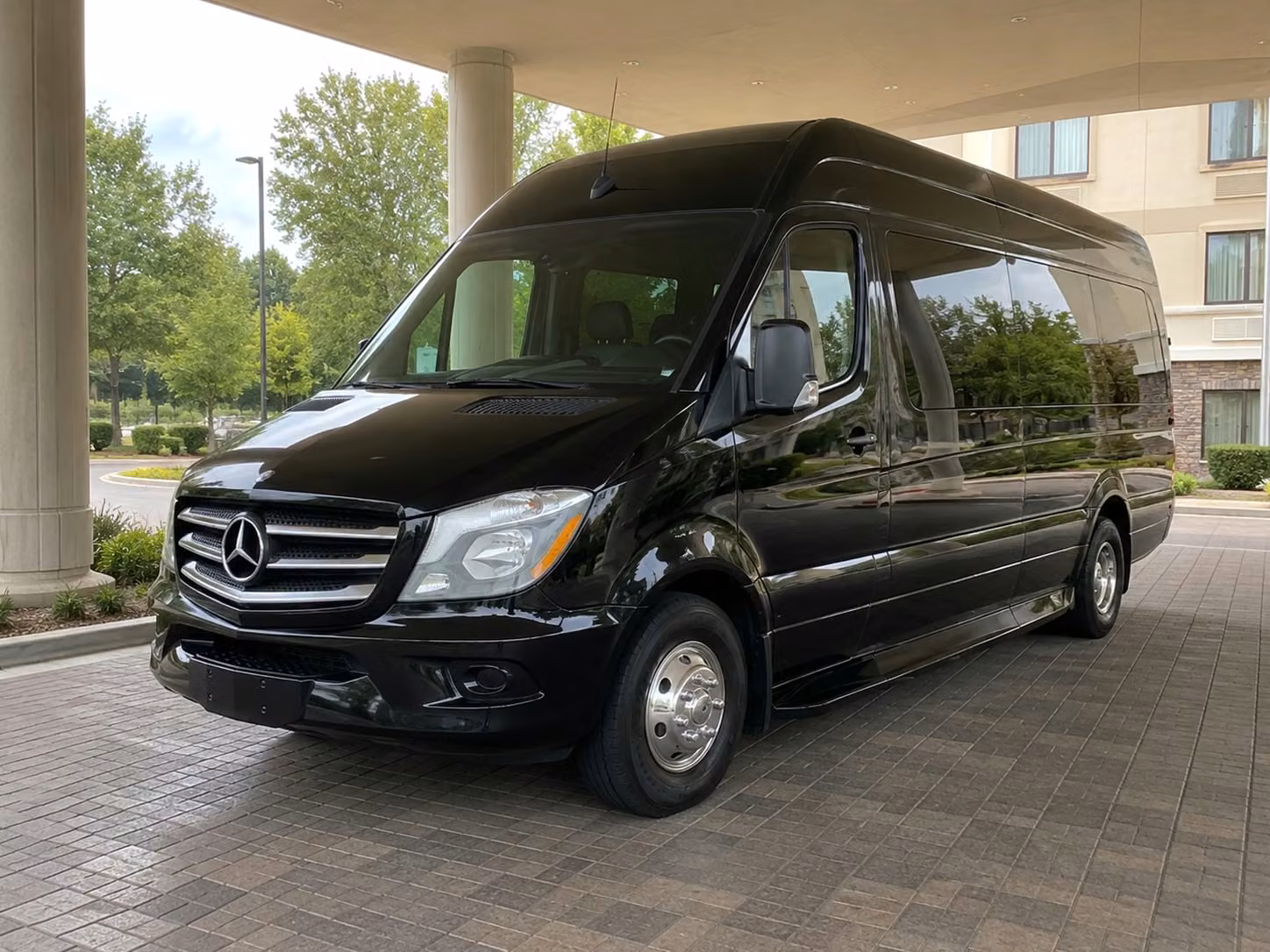 baton rouge sports team fan bus rentals