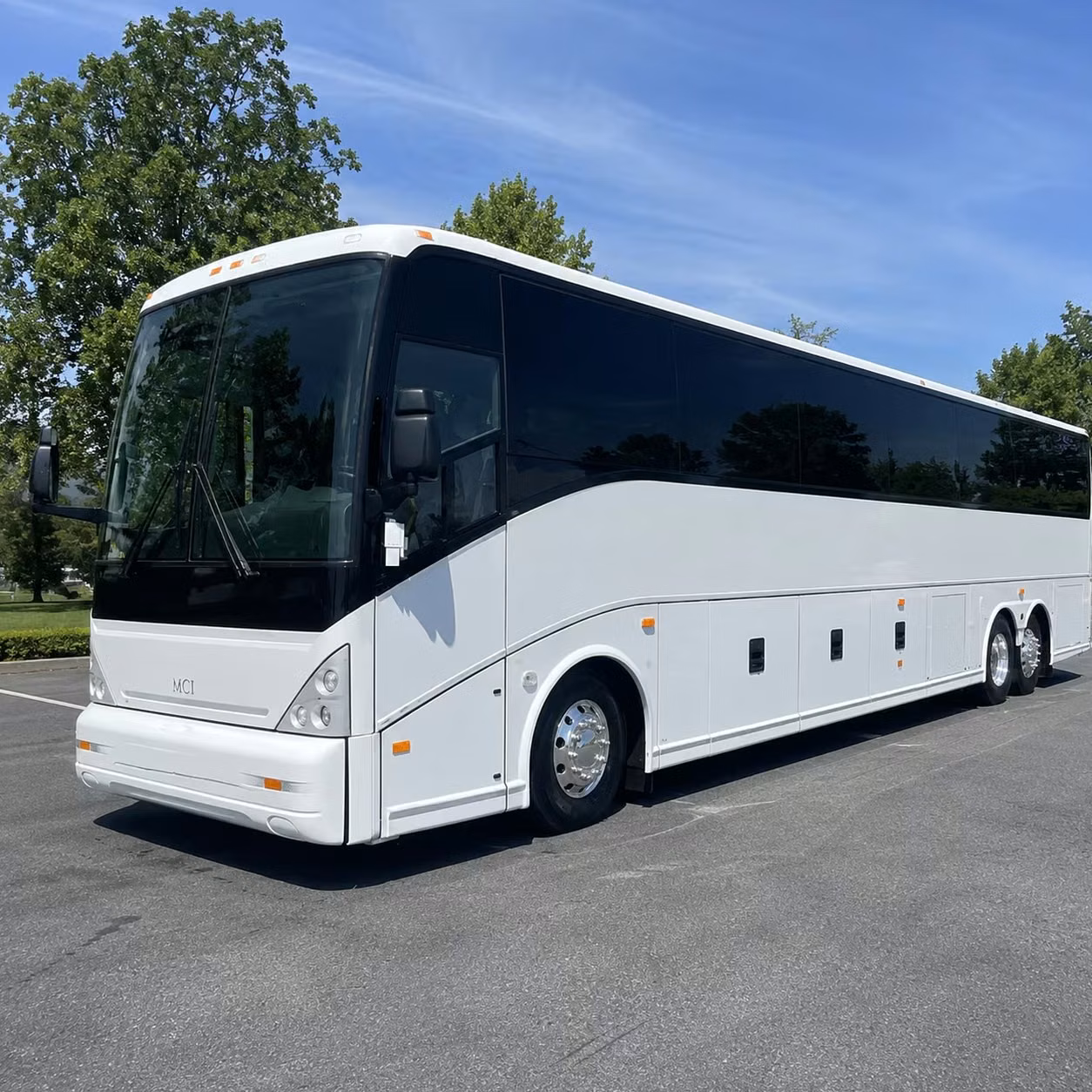 bus rental options for baton rouge trips