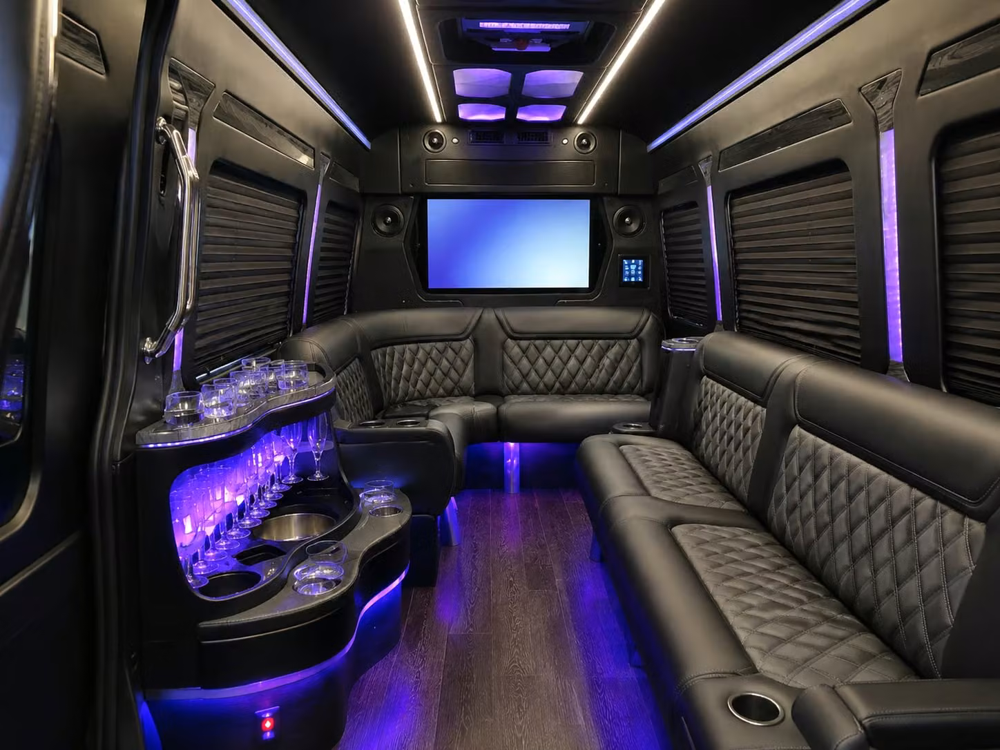 corporate event bus rentals in baton rouge