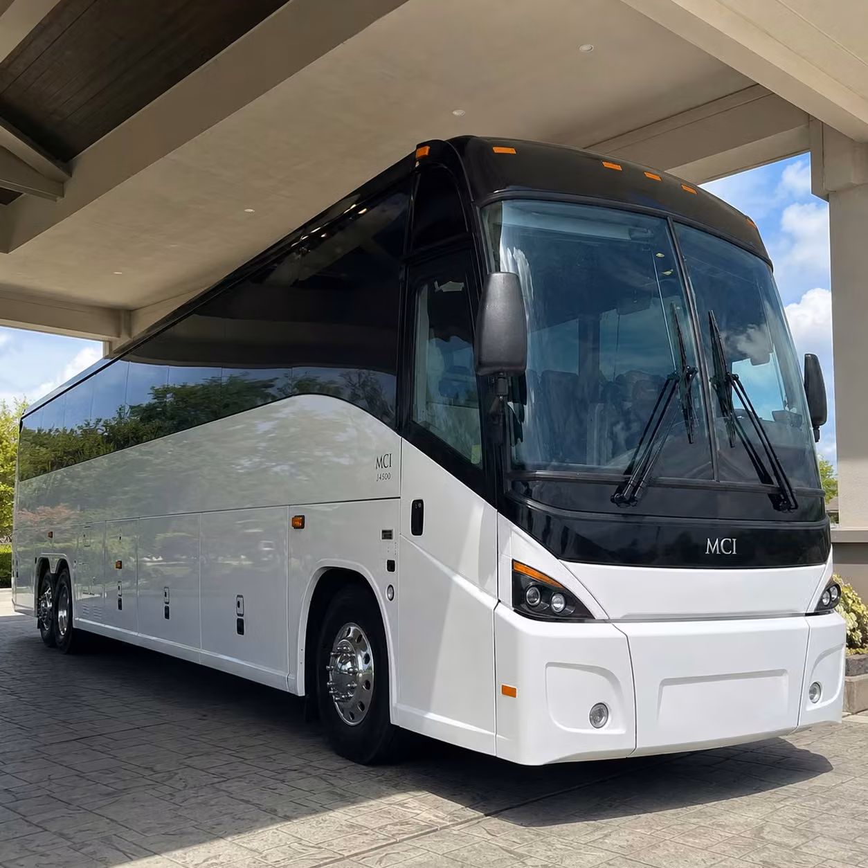 lsu game day airport transfers and fan group transportation in baton rouge